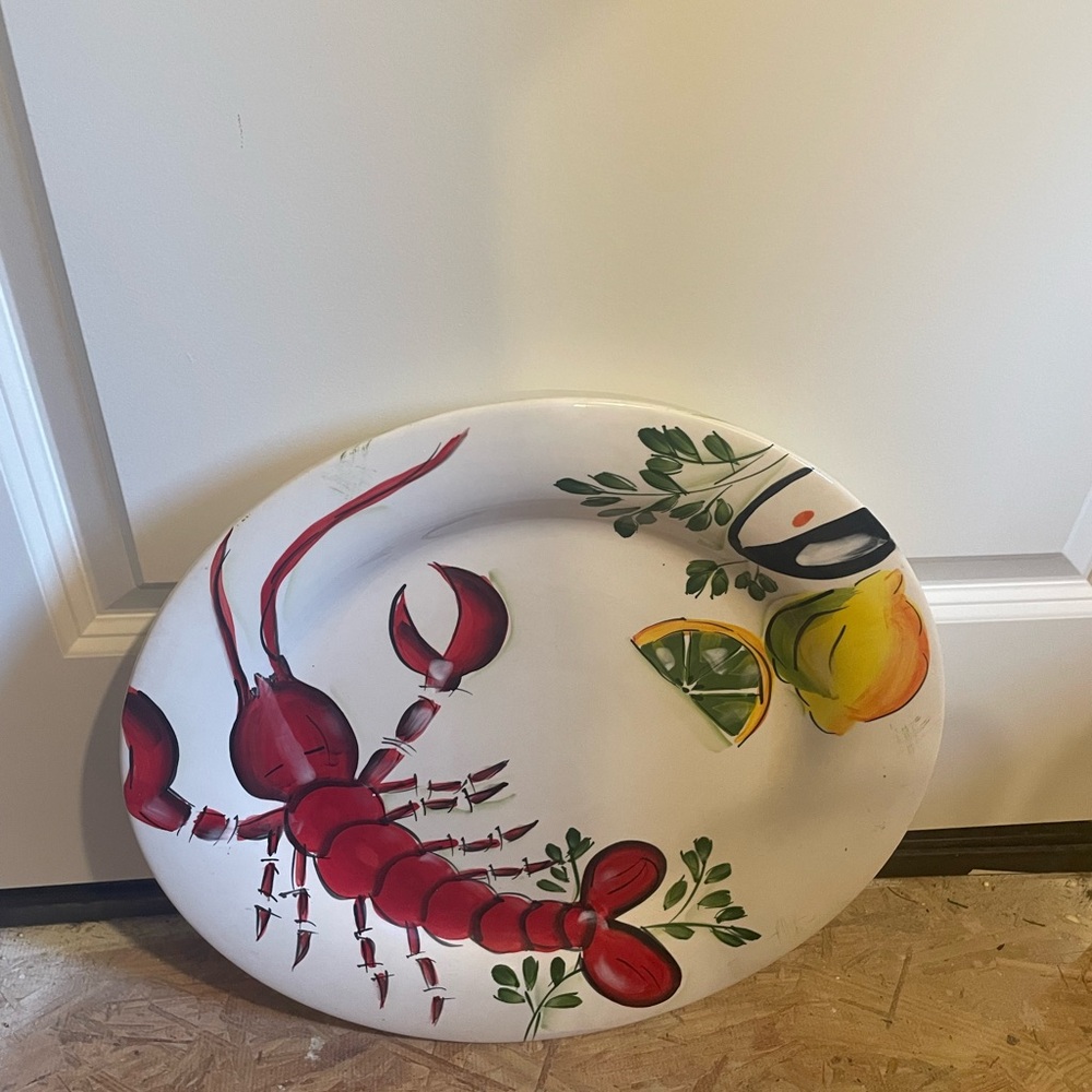 Lobster with lemons platter.